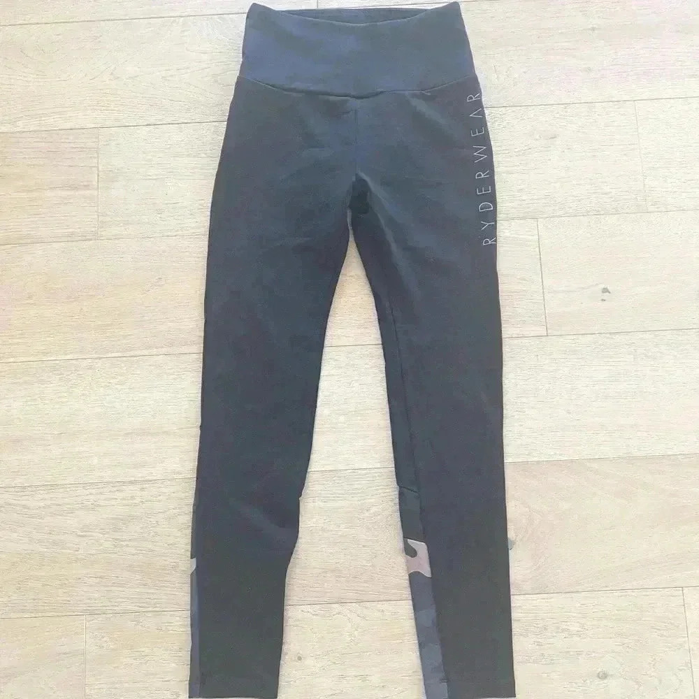 Ryderwear leggings black camo small